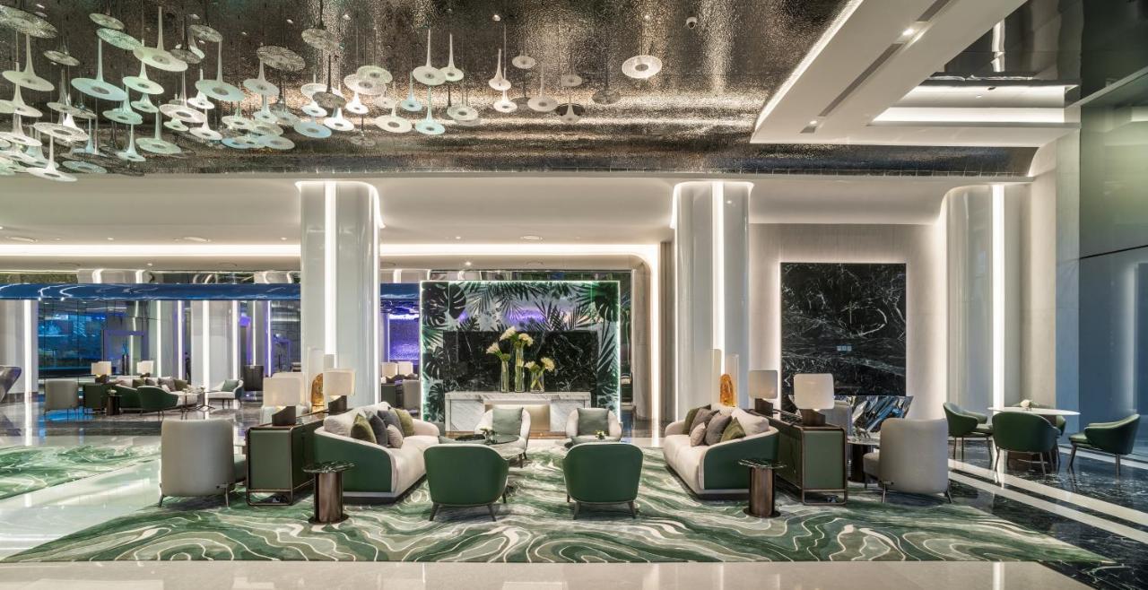 Grande Centre Point Space Pattaya Exterior foto The lobby of the hotel